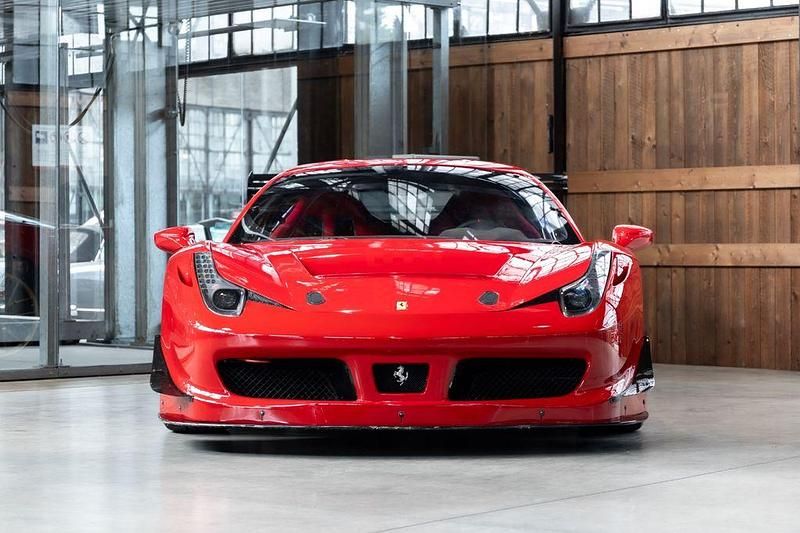 Gebraucht Ferrari 458 570 PS (419 kW) 2011 Rosso corsa Coupé