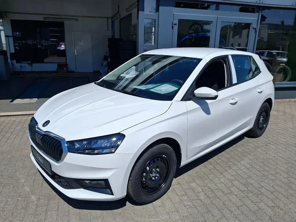 Neu Skoda Fabia Essence 80 PS (58 kW) 2026 Weiß Kleinwagen