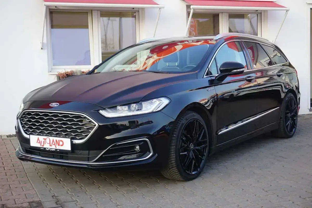 Używany Ford Mondeo Vignale 187 KM (137 kW) 2019 Czarny Kombi
