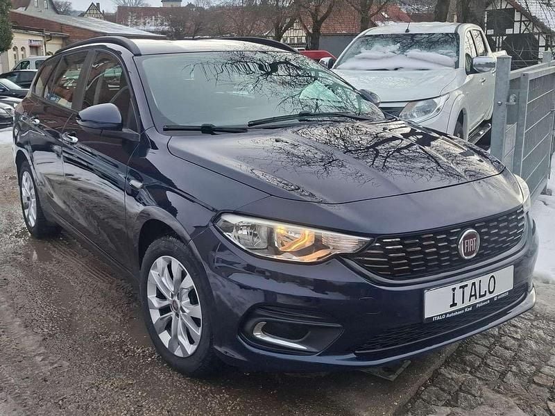 Gebraucht Fiat Tipo Easy 95 PS (69 kW) 2017 Blau Kombi