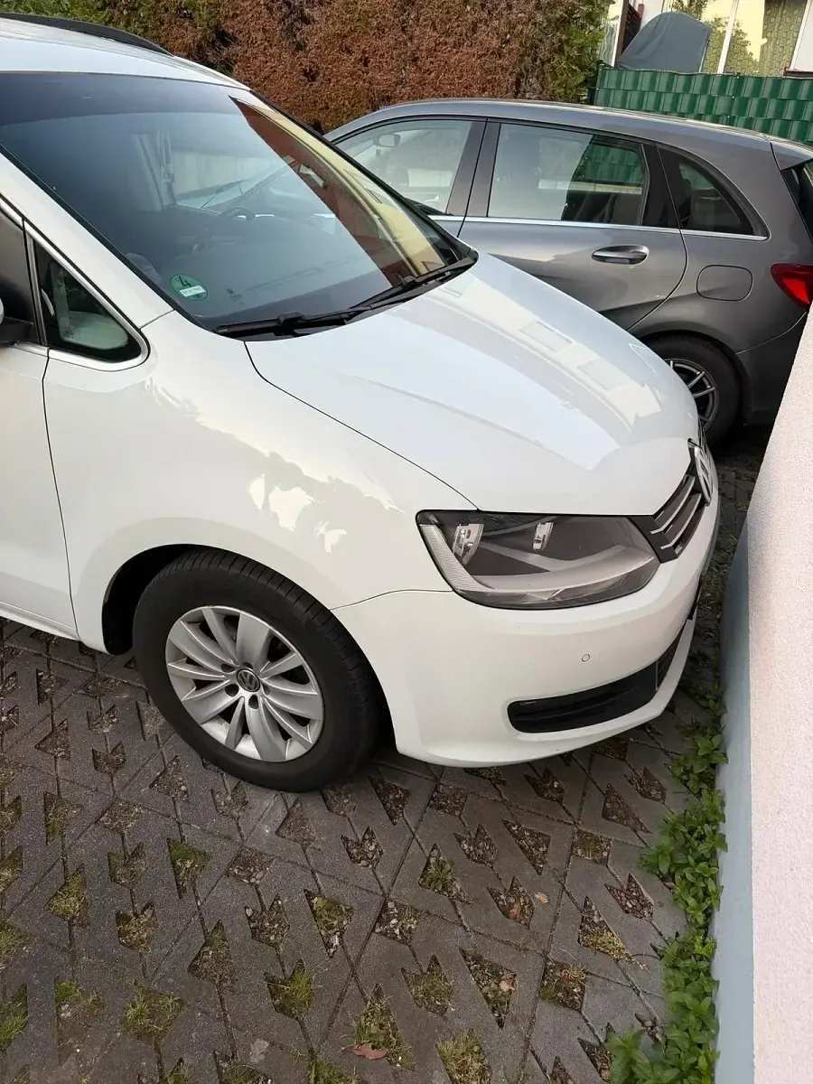 Gebraucht VW Sharan 150 PS (110 kW) 2015 Weiß Van / Kleinbus