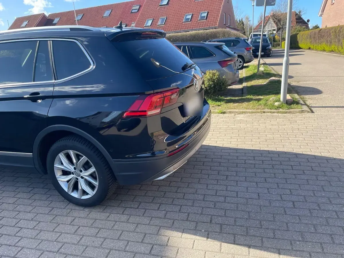 Gebraucht VW Tiguan Allspace United 150 PS (110 kW) 2020 Schwarz SUV
