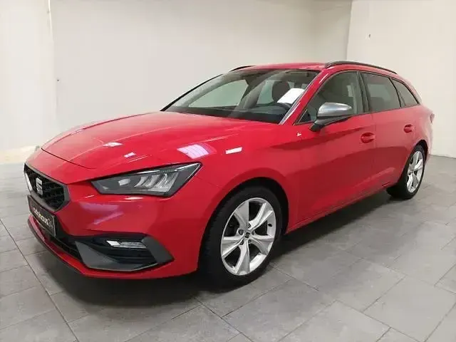 Używany Seat Leon FR 150 KM (110 kW) 2022 Czerwony Kombi
