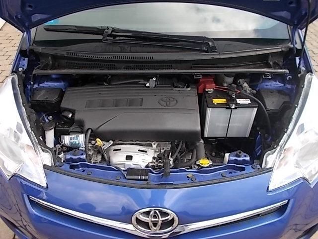 Gebraucht Toyota Verso-S 99 PS (72 kW) 2011 Blau metallic Van / Kleinbus