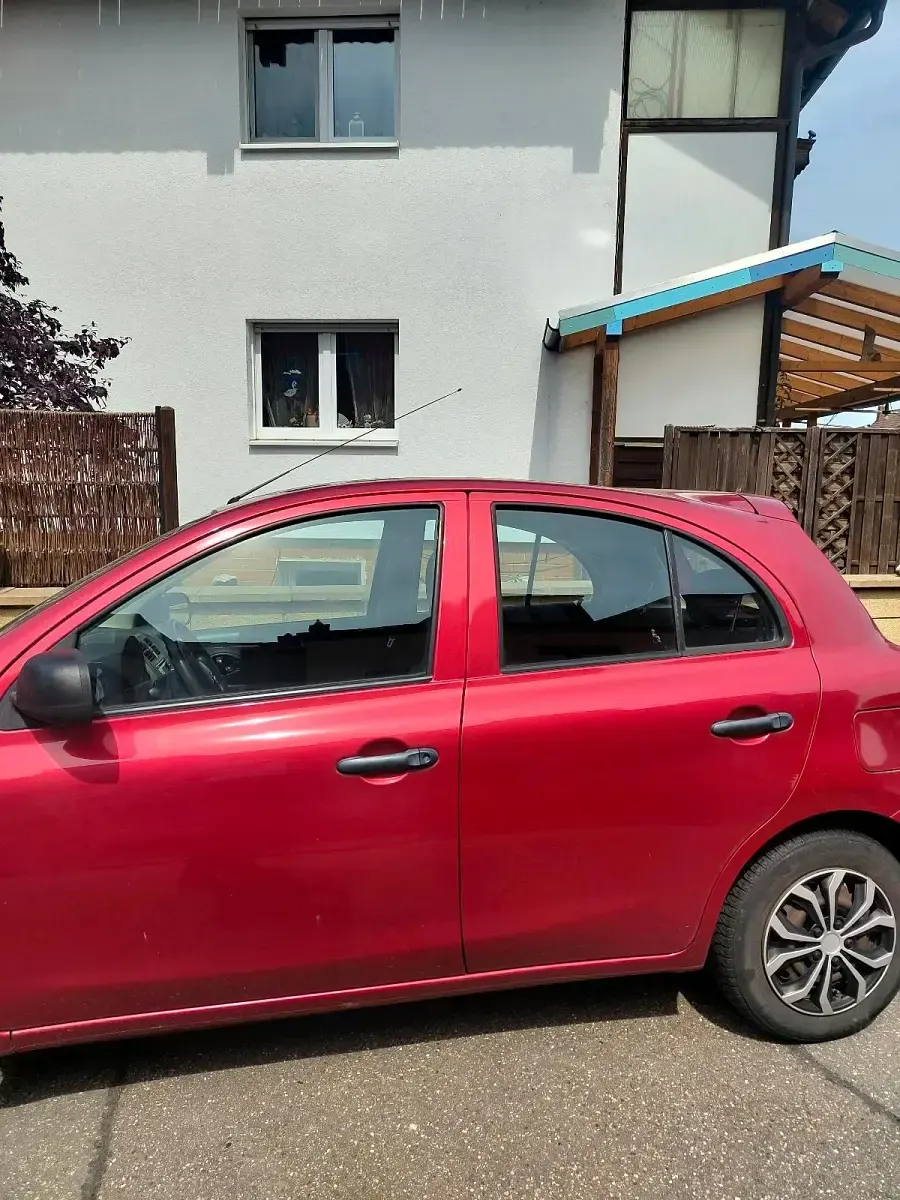 Gebraucht Nissan Micra 80 PS (58 kW) 2014 Rot Kleinwagen