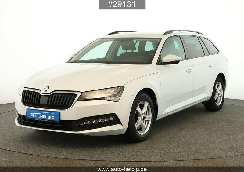 Weiß Gebraucht 2022 Skoda Superb Kombi | 17.990 € (Superpreis) - Bild 1/4