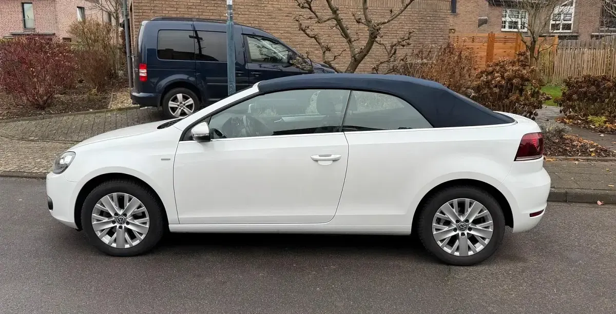 Gebraucht VW Golf Cabriolet 105 PS (77 kW) 2014 Weiß Cabrio