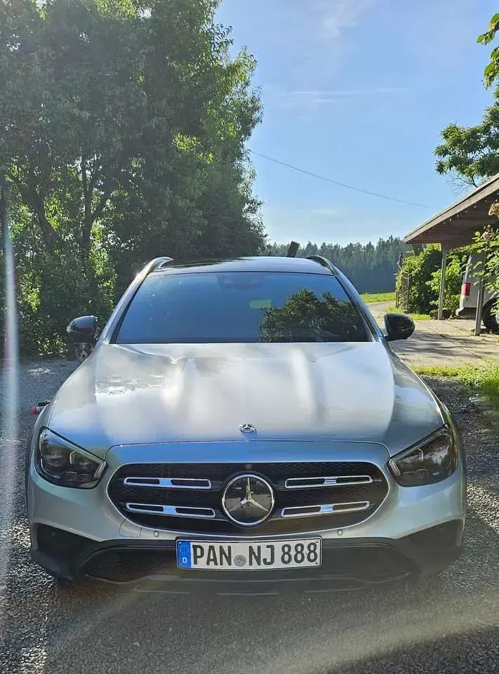 Gebraucht Mercedes E400 Avantgarde 330 PS (242 kW) 2023 Silber Kombi