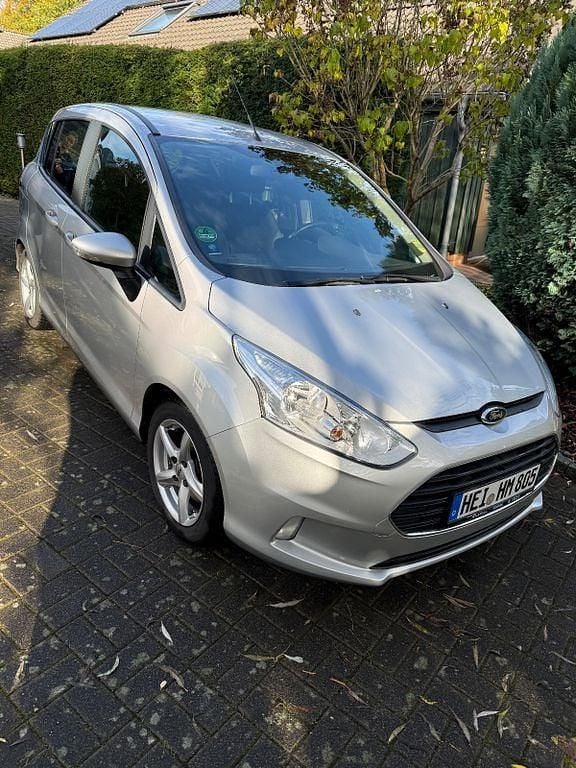 Grau Gebraucht 2016 Ford B-MAX Trend Van / Kleinbus | 9.400 € (Fairer Preis) - Bild 1/4