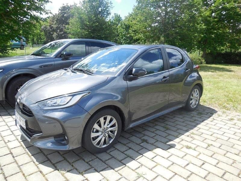 Lead grey Gebraucht 2023 Mazda 2 Kleinwagen | 19.000 € (Superpreis) - Bild 1/4