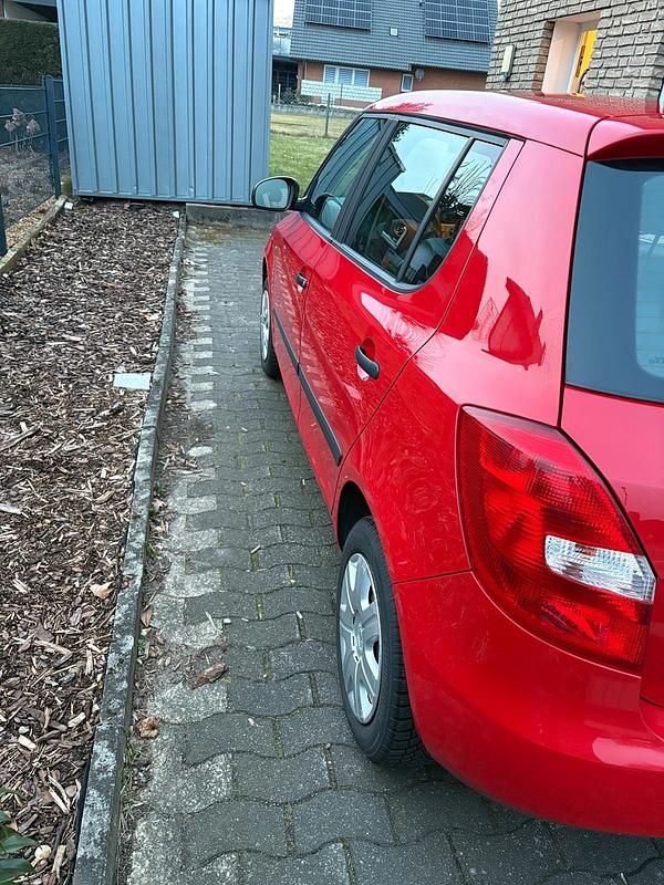 Gebraucht Skoda Fabia Cool Edition 86 PS (63 kW) 2013 Rot Limousine