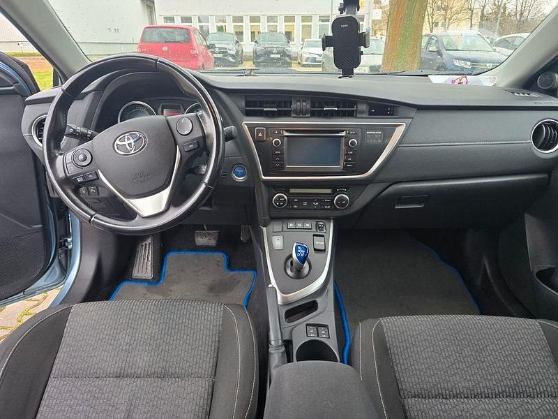 Gebraucht Toyota Auris Hybrid Edition 136 PS (100 kW) 2015 Blau Limousine