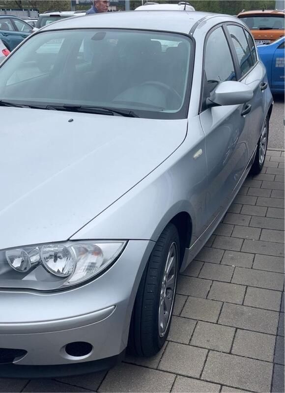 Silber Gebraucht 2005 BMW 116 Kleinwagen | 3.000 € (Guter Preis) - Bild 1/3