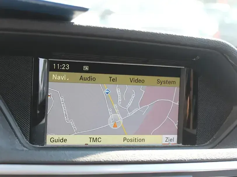 Gebraucht Mercedes E350 Avantgarde 265 PS (194 kW) 2010 Grau Kombi