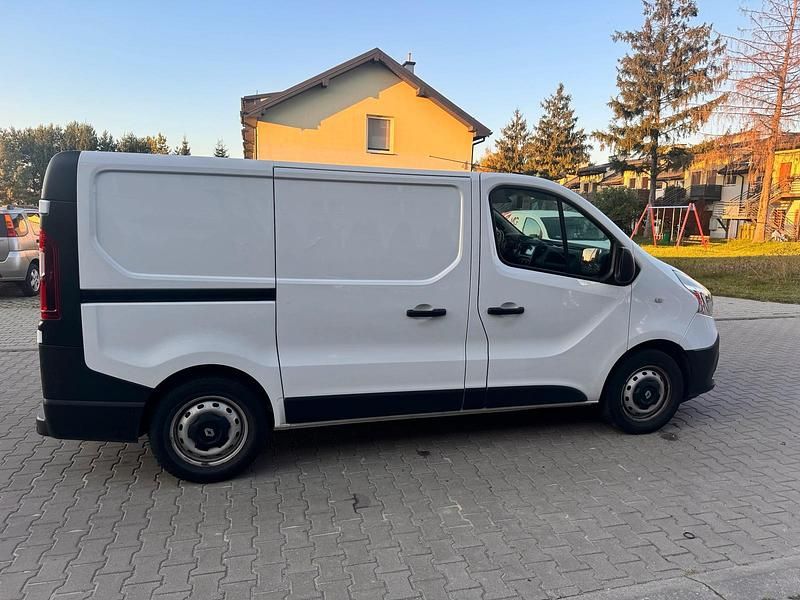 Gebraucht Renault Trafic 121 PS (88 kW) 2020 Weiß Van / Kleinbus