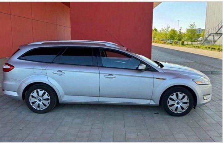 Silber Gebraucht 2010 Ford Mondeo Ghia Limousine | 4.000 € (Guter Preis) - Bild 1/4