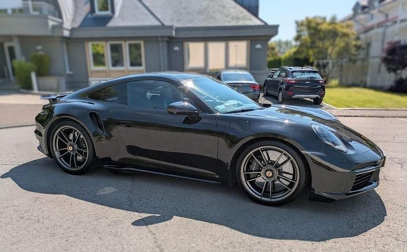 Schwarz Gebraucht 2023 Porsche 992 | 228.000 € (Fairer Preis) - Bild 1/4