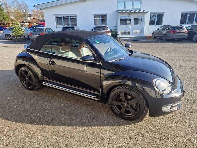Gebraucht VW Beetle Cabriolet Design 105 PS (77 kW) 2014 Schwarz Cabrio