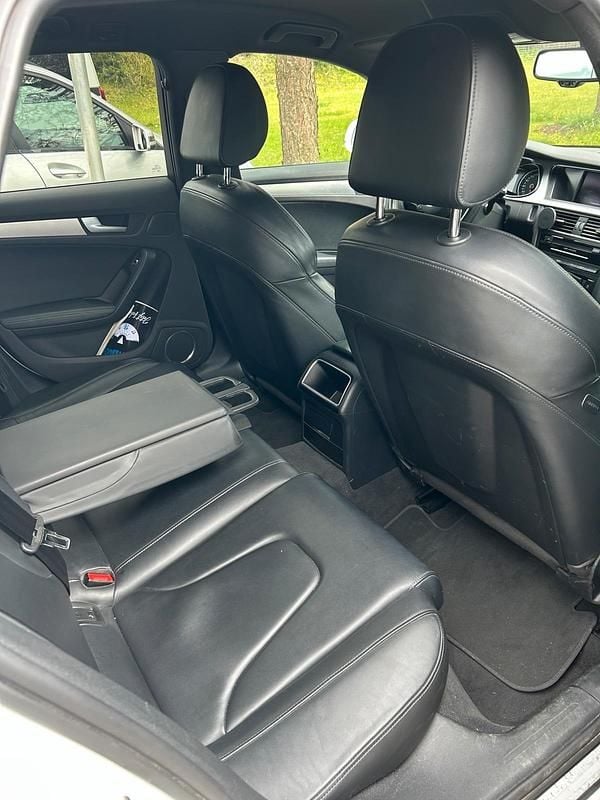 Second-hand Audi A4 190 CP (139 kW) 2015 Alb Break