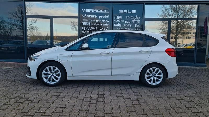 Gebraucht BMW 225 Advantage 224 PS (164 kW) 2021 Weiß Limousine