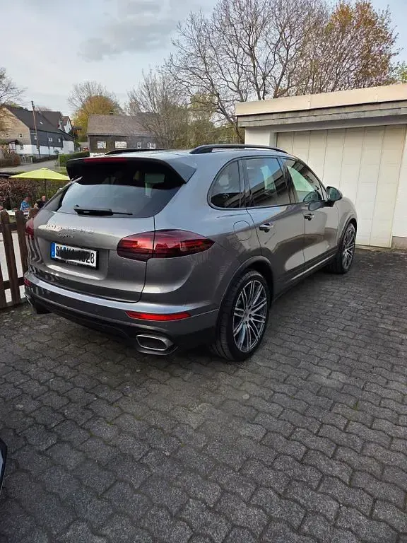 Gebraucht Porsche Cayenne 262 PS (192 kW) 2015 Grau SUV