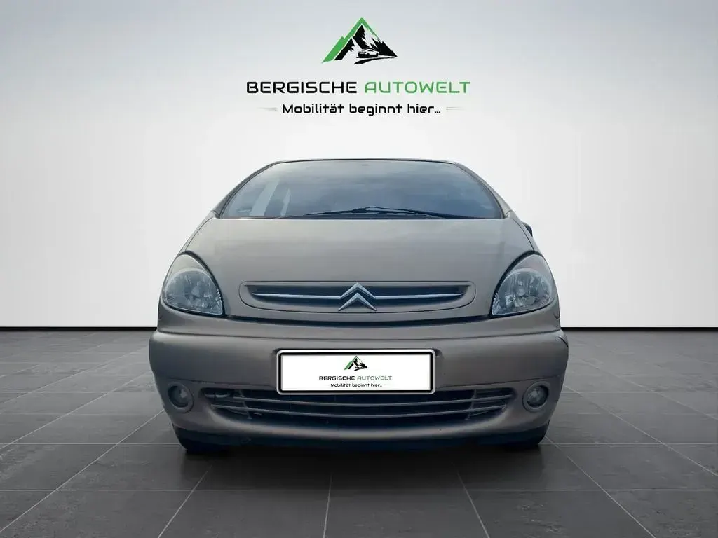 Gebraucht Citroën Xsara Picasso Exclusive 116 PS (85 kW) 2003 Farbe sandbeige/metalliclack Van / Kleinbus