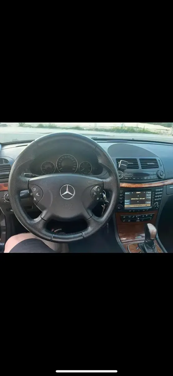 Gebraucht Mercedes E280 177 PS (130 kW) 2005 Schwarz Kombi