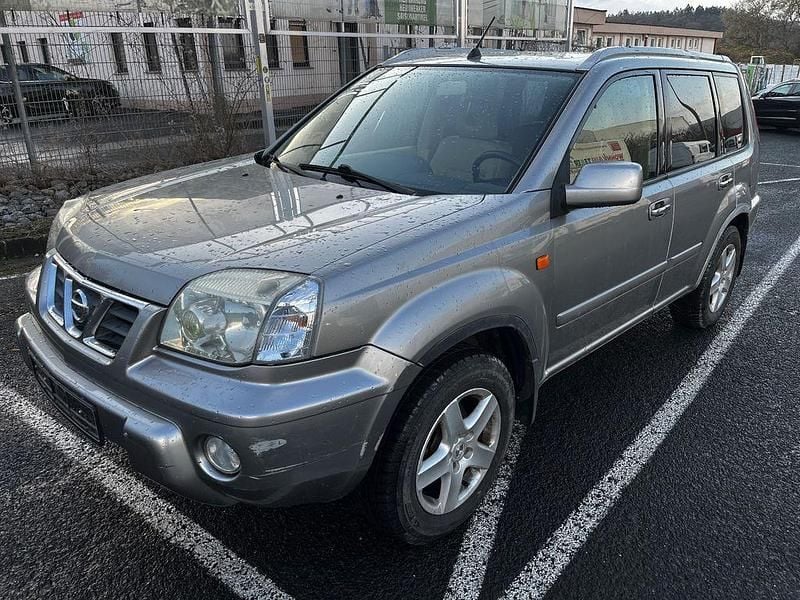 Gebraucht Nissan X-Trail 140 PS (102 kW) 2001 Gold SUV