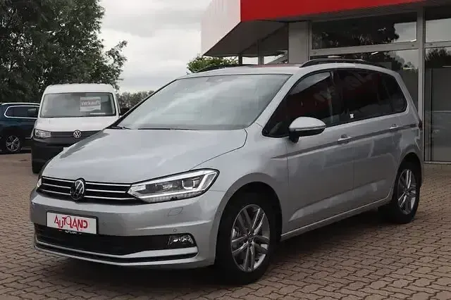 Neu VW Touran 150 PS (110 kW) 2026 Silber Van / Kleinbus