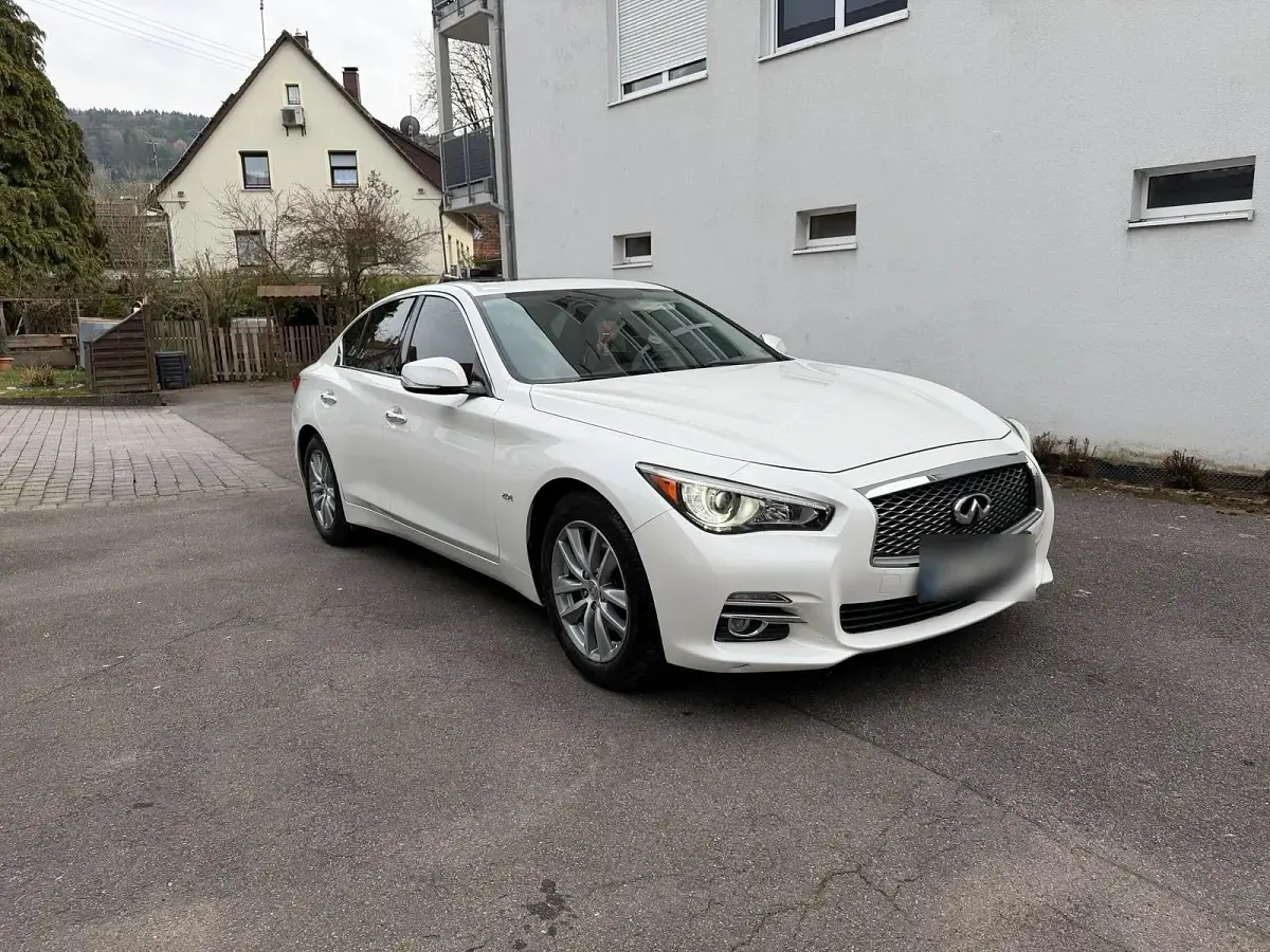 Gebraucht Infiniti Q50 211 PS (155 kW) 2016 Weiß Limousine