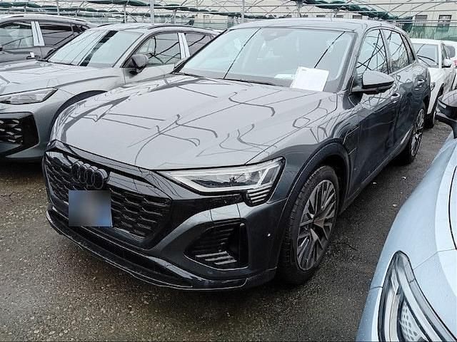 Gebraucht Audi Q8 e-tron S-Line 250 kW (340 PS) 2024 Daytonagrau perleffekt SUV