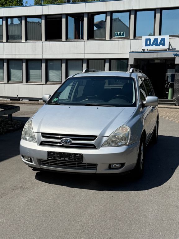 Silber Gebraucht 2008 Kia Carnival EX Van / Kleinbus | 3.950 € (Fairer Preis) - Bild 1/4
