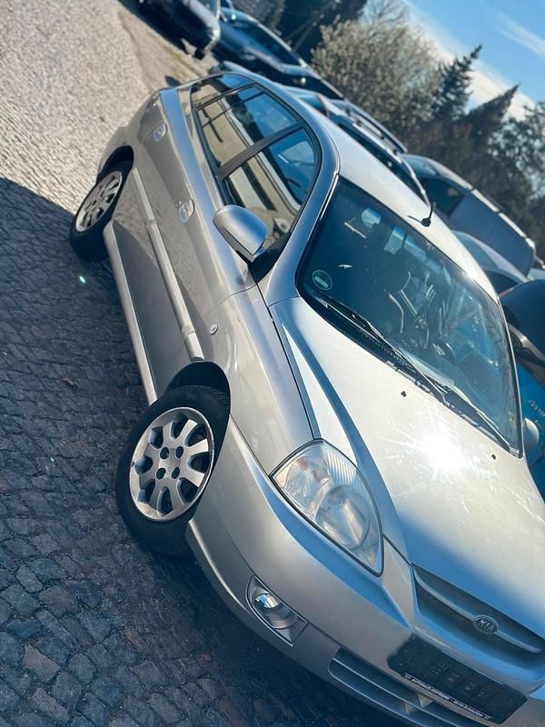 Gebraucht Kia Rio 82 PS (60 kW) 2004 Silber Kombi