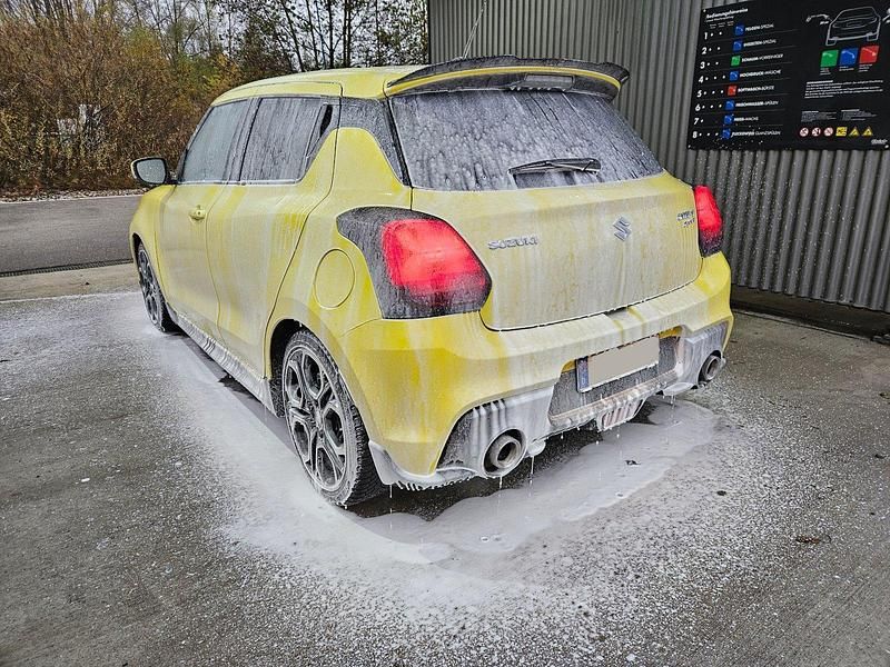 Gelb Gebraucht 2018 Suzuki Swift Sport Kleinwagen | 18.500 € - Bild 1/4