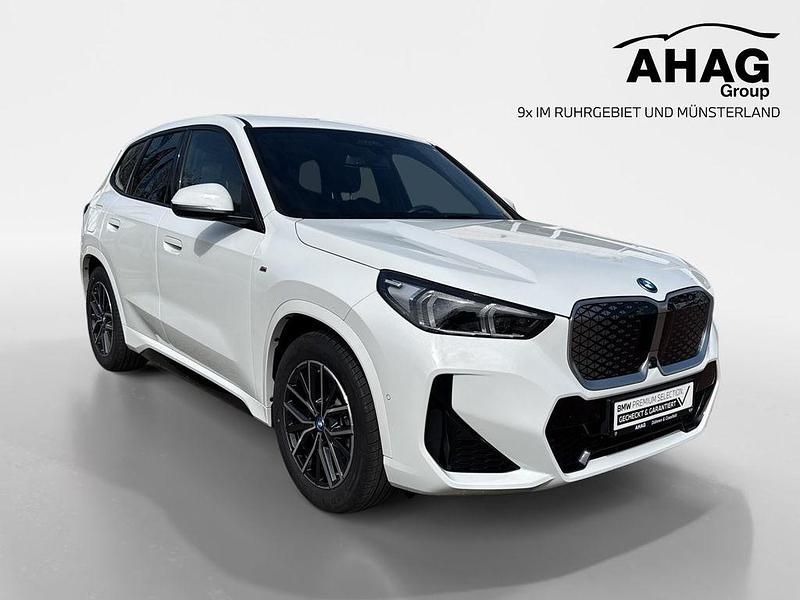 Gebraucht BMW iX1 M Sport 230 kW (313 PS) 2025 Schwarz SUV