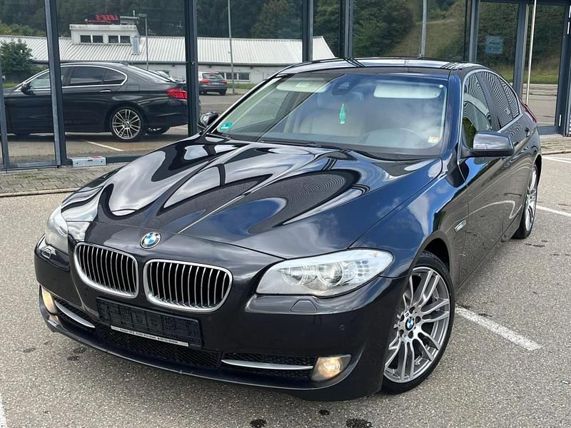 Gebraucht BMW 520 184 PS (135 kW) 2013 Schwarz Limousine