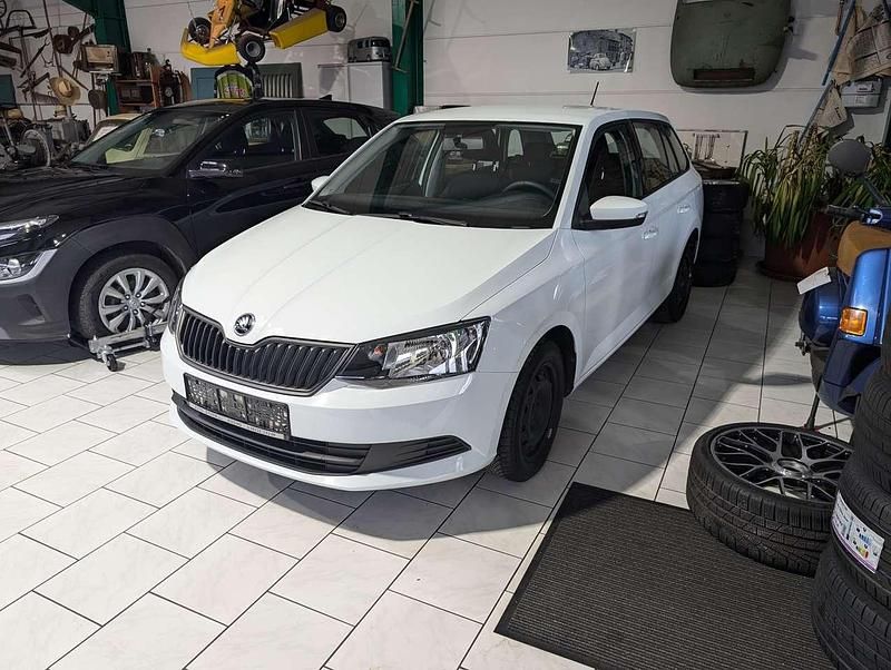 Weiß Gebraucht 2017 Skoda Fabia Cool Edition Kombi | 11.200 € (Fairer Preis) - Bild 1/4