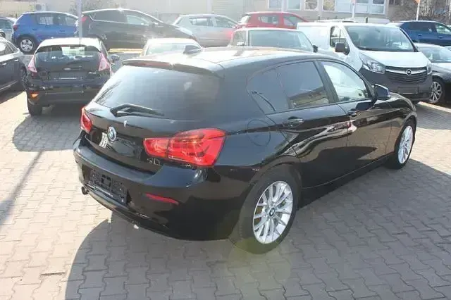 Gebraucht BMW 118 Advantage 136 PS (100 kW) 2018 Schwarz Kleinwagen