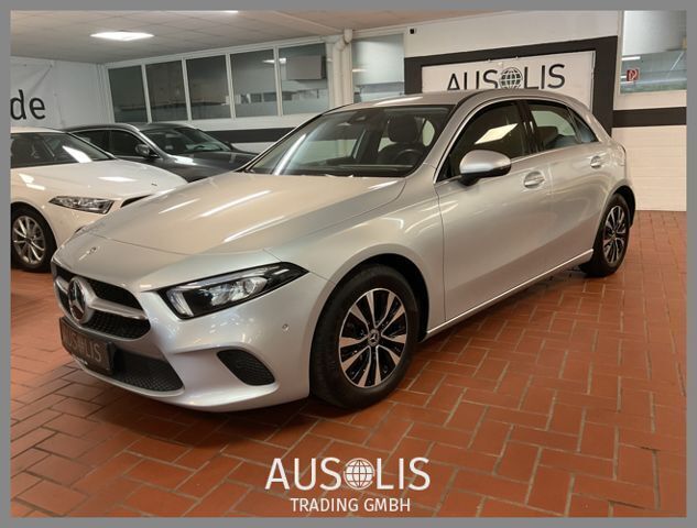Silbermet Gebraucht 2022 Mercedes A180 Progressive Limousine | 21.990 € (Fairer Preis) - Bild 1/4