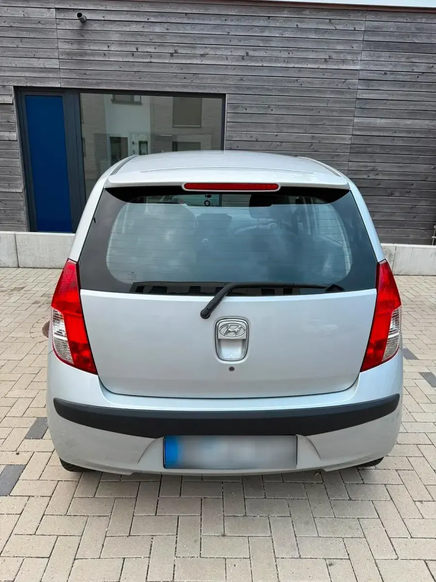 Gebraucht Hyundai i10 67 PS (49 kW) 2009 Grau Kleinwagen