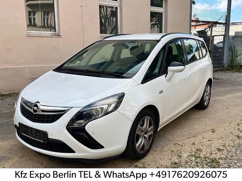 Weiß Gebraucht 2015 Opel Zafira Tourer Business Innovation Van / Kleinbus | 5.500 € (Superpreis) - Bild 1/4