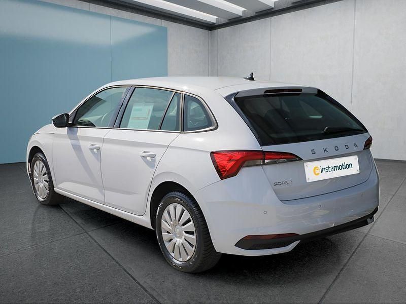 Gebraucht Skoda Scala 116 PS (85 kW) 2025 Weiß Kleinwagen