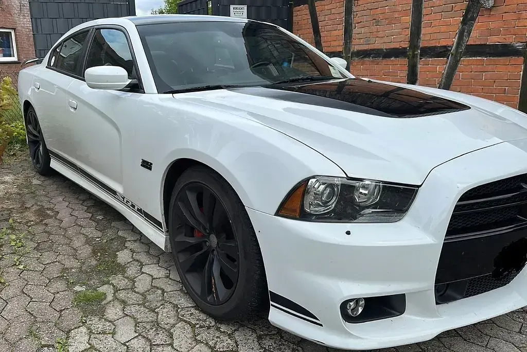 Gebraucht Dodge Charger 491 PS (361 kW) 2015 Weiß Limousine