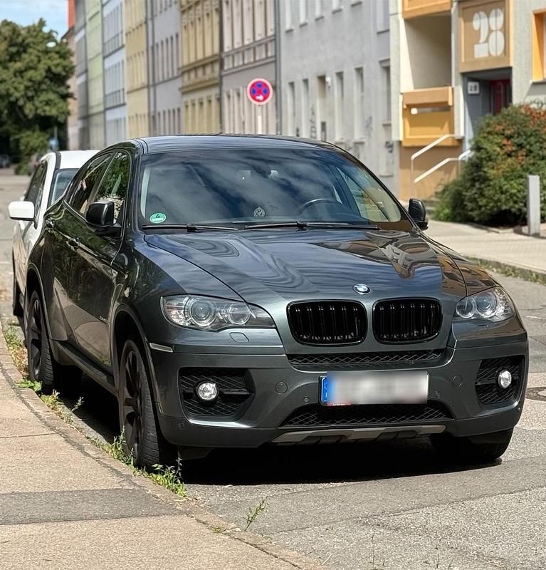 Grau Gebraucht 2008 BMW X6 SUV | 12.490 € - Bild 1/4