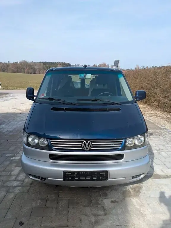 Usata VW Caravelle 102 CV (75 kW) 2000 Blu Furgone