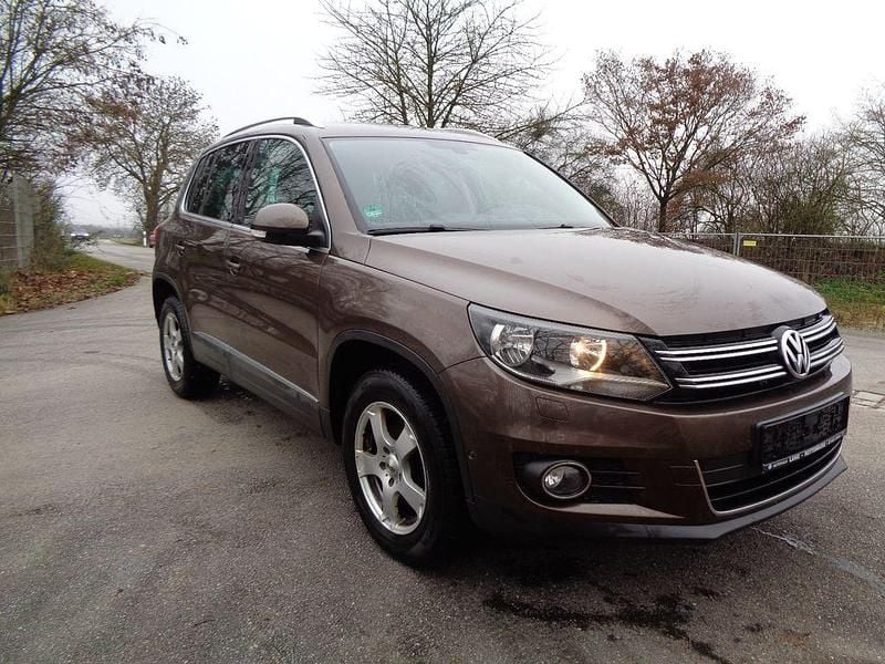Braun Gebraucht 2012 VW Tiguan Sportline SUV | 7.300 € (Guter Preis) - Bild 1/4