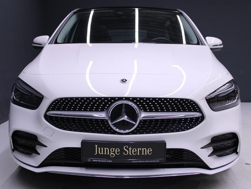Gebraucht Mercedes B250 AMG 224 PS (164 kW) 2022 Unilack polarweiß Van / Kleinbus