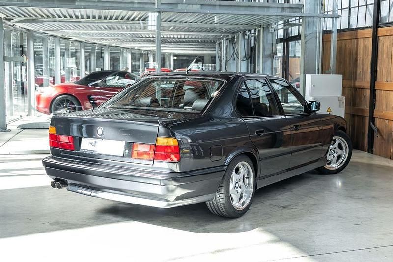 Gebraucht BMW M5 Shadowline 315 PS (231 kW) 1991 Schwarz Limousine