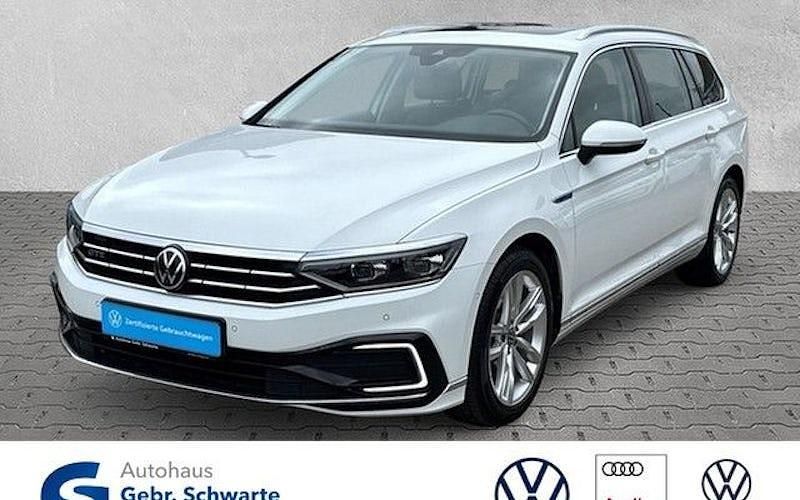Weiß Gebraucht 2021 VW Passat GTE Kombi | 22.890 € (Fairer Preis) - Bild 1/4