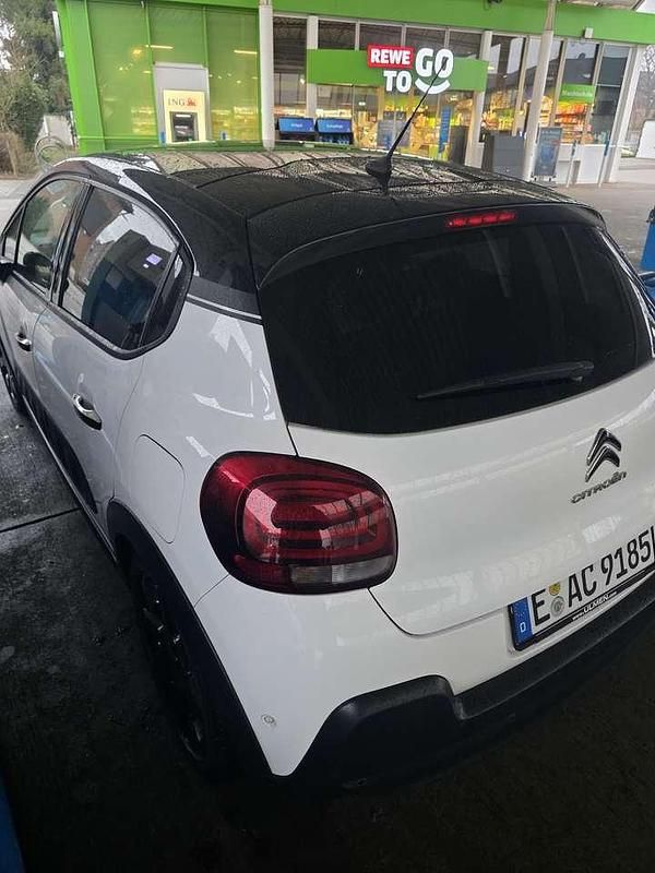 Gebraucht Citroën C3 PureTech 83 PS (61 kW) 2018 Weiß Limousine